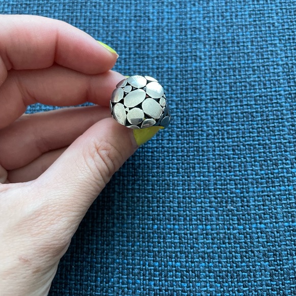 Silver Ring - Picture 2 of 3